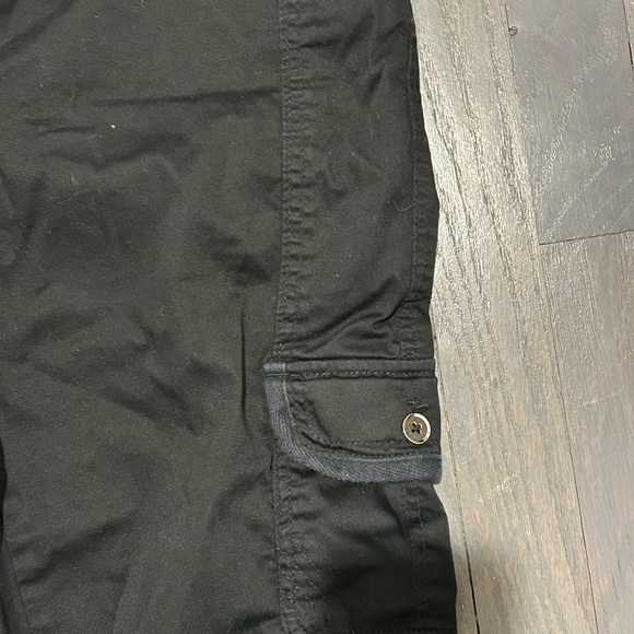 White House Black Market Black Cargo Pants Relaxed Fit - Picture 5 of 10